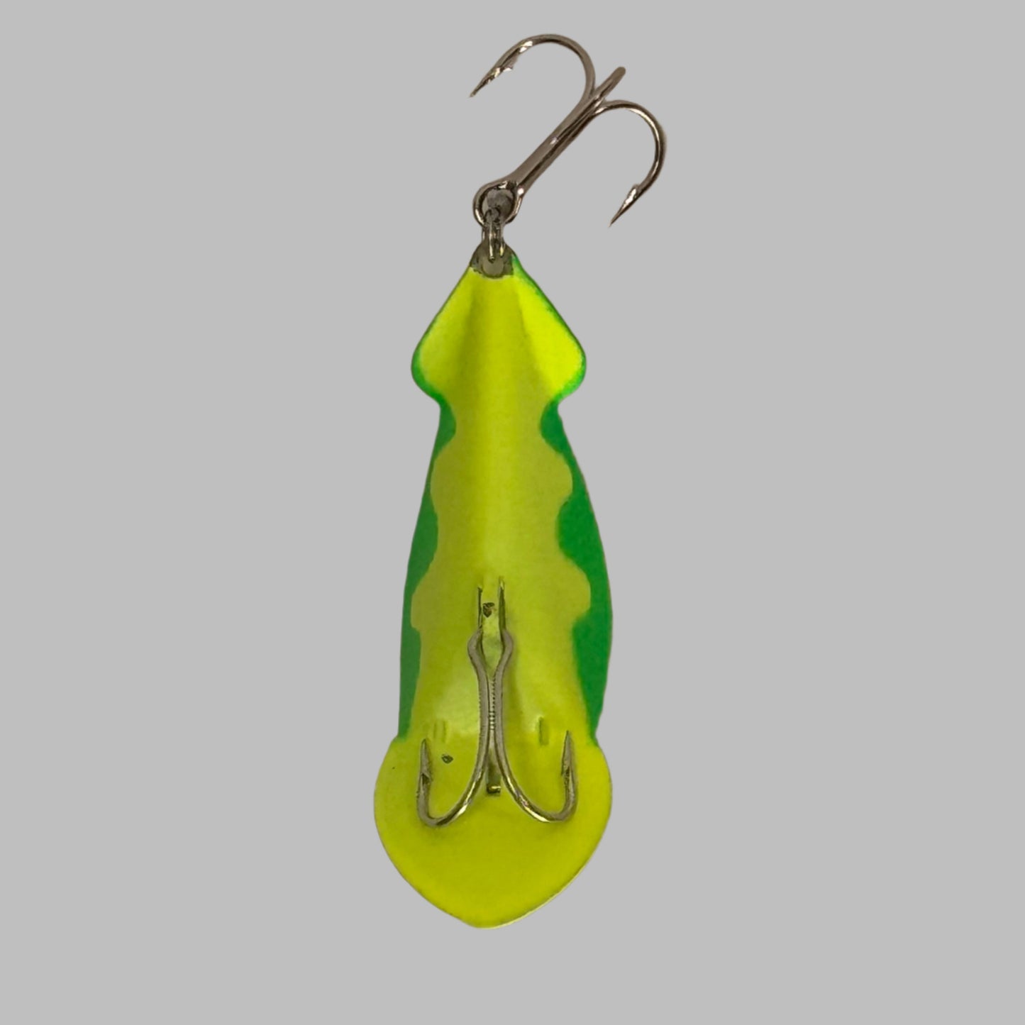 F42-5 Fluorescent - Chartreuse with Green Scallop